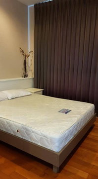 P-134468 ให้เช่า Ivy Sathorn 10  | Studio | 34 ตร.ม. | ชั้น 22 | วิวเมือง | เฟอร์นิเจอร์ครบ | 18,000 บาท/เดือน  Line ID: @easythaihome | 085-592-2897