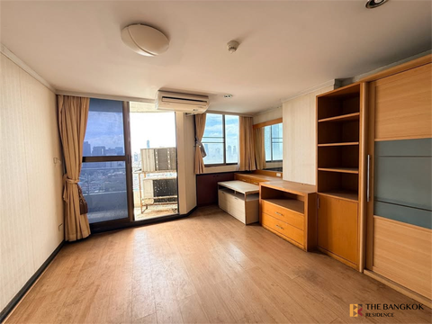 Supalai Place Sukhumvit 39 Popular units sell out fast