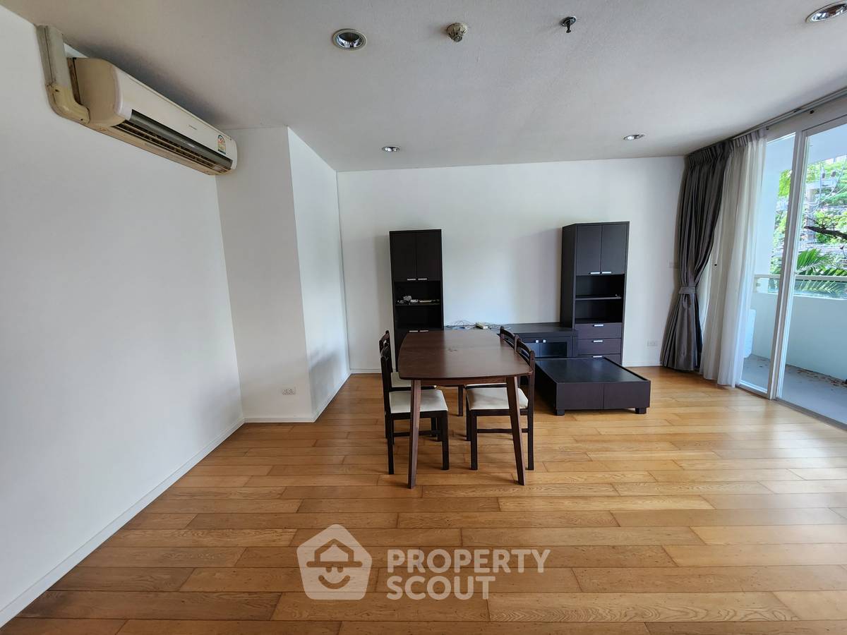 picture Spacious 2-BR 113 Sqm At Villa Sikhara Condominium, Phrom Phong (ID 1630733) - 2/14