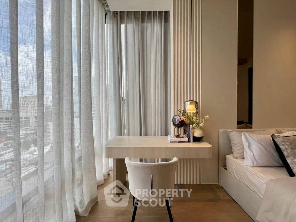 picture 1-BR Ashton Silom Near BTS Chong Nonsi, 300m (ID 3311089) - 2/9