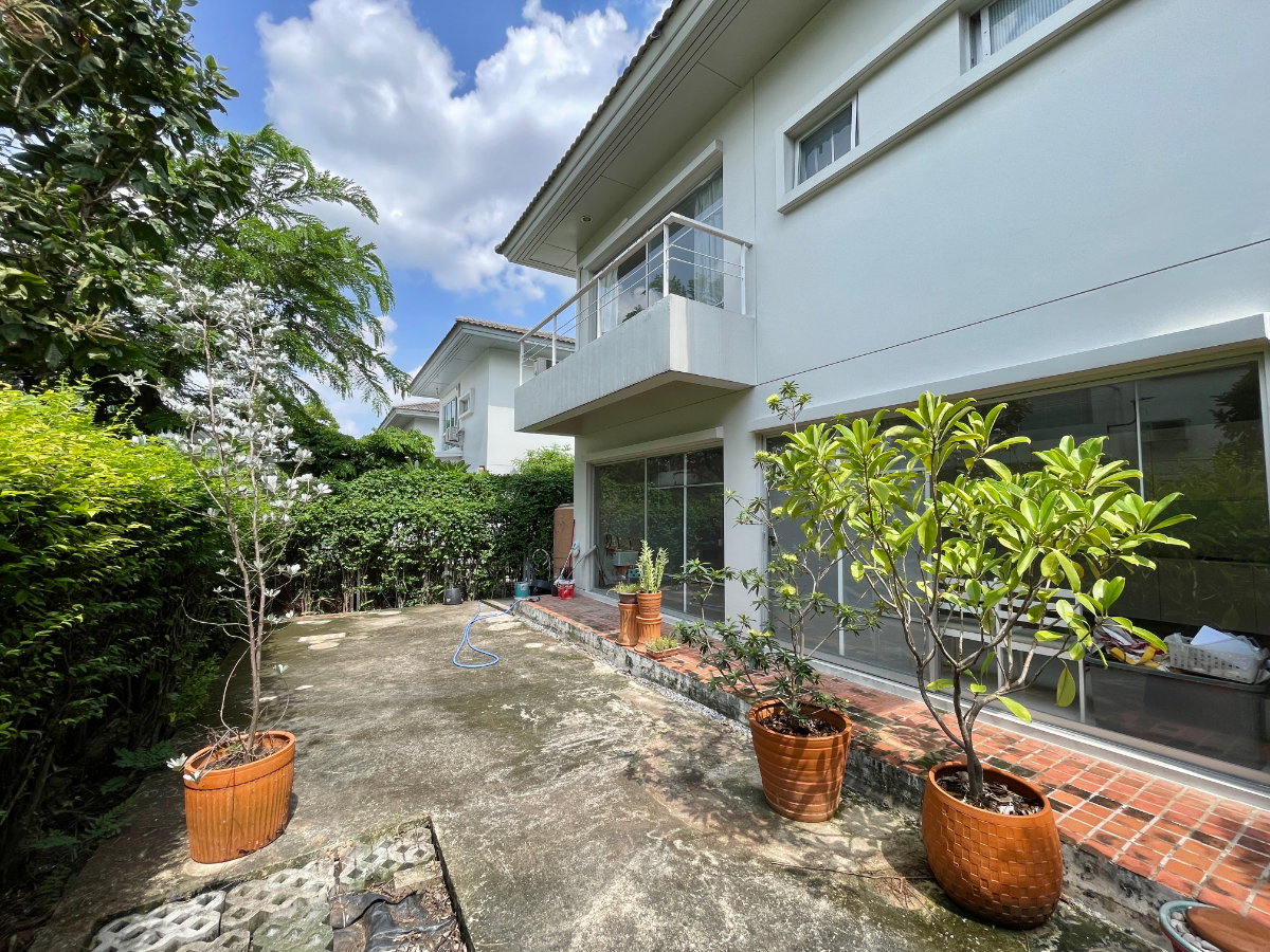 รูป ขายบ้านเดี่ยว Noble GEO Watcharapol | ที่ดิน 54.5 ตร.ว. | 224 ตร.ม. | 3 ห้องนอน | Built-in ทั้งหลัง | ทำเลวัชรพล–บางเขน - รูปที่ 19/25