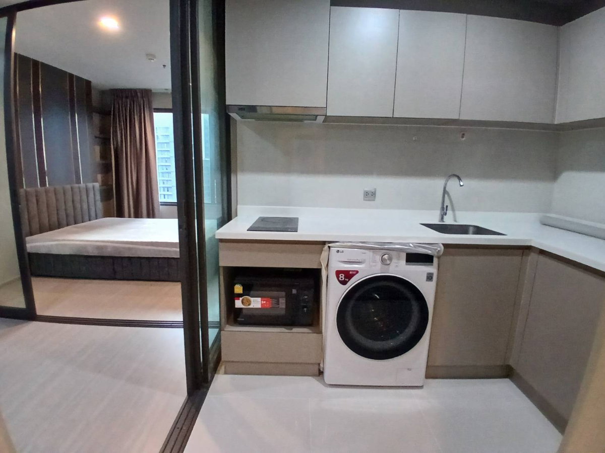 picture For rent, Life Ladprao Cond  35 sqm.Call  099-998-3897 - 7/18