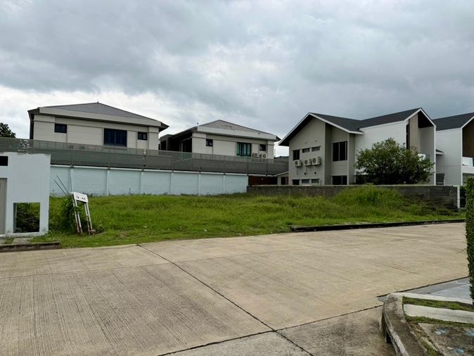 Land for sale, 132.8 sq wah, Nirvana Icon Pinklao