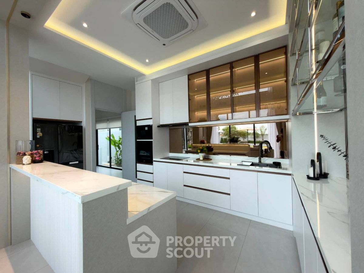 รูป วิลล่า 5-ห้องนอน ใกล้ อ่างเก็บน้ำมาบประชัน (ID 3311045) - รูปที่ 22/44