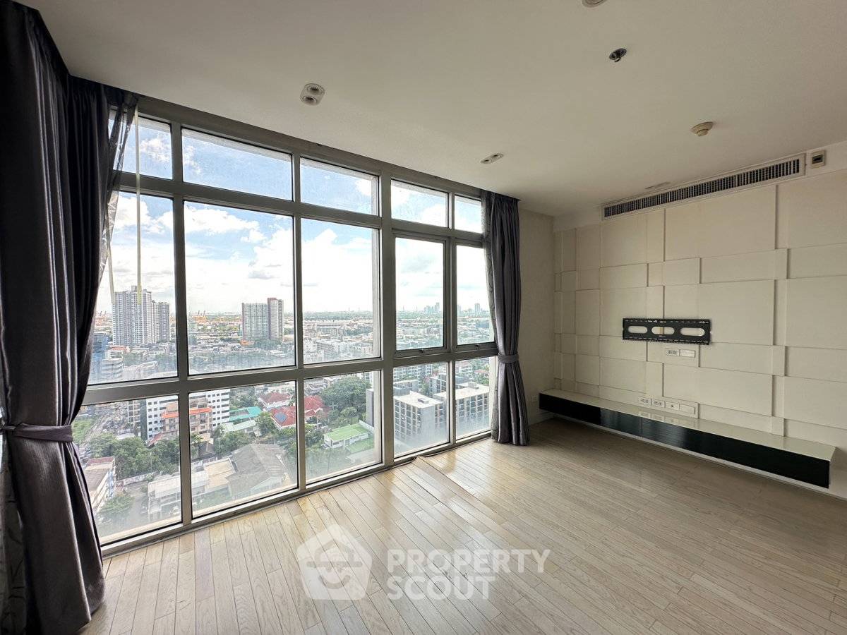 รูป คอนโด 168 ตร.ม. 3 ห้องนอน ชั้น 18 Nusasiri Grand Condominium ใกล้ BTS เอกมัย (ID 3310865) - รูปที่ 27/27