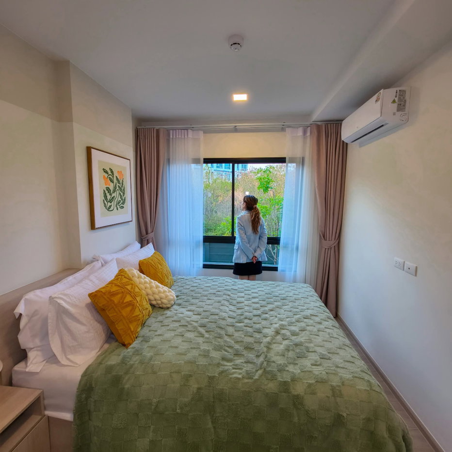 รูป dcondo sense Bangsaen คอนโดพร้อมอยู่ใกล้ ม.บูรพา แต่งครบ Fully Furnished ทำเลใกล้ตลาดปาร์คอิน&ตลาดโตชิน เริ่ม 1.89 ลบ. โทร 093-1681685 Line: @wsrcondo - รูปที่ 1/5