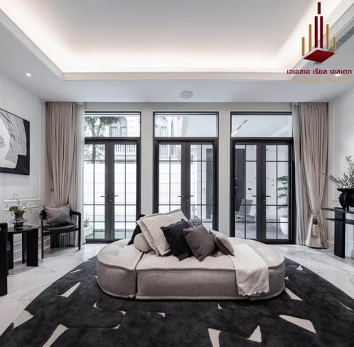4-bed house for rent, 500 sqm, 49 sq wah, The Boulevard Ekkamai