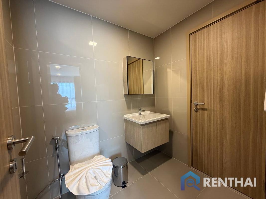 picture Luxury Condo at The Base Cherngtalay: 1bed, Pool, Gym, - 4/17