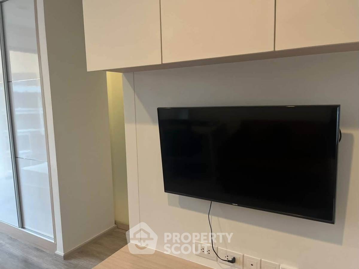picture 1-BR Condo at Ideo Mobi Asoke near MRT Phetchaburi (ID 3313558) - 2/7