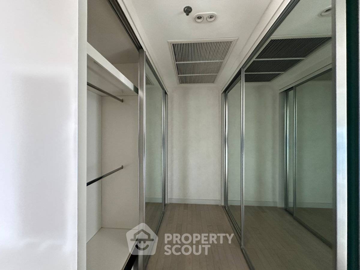 รูป คอนโด 168 ตร.ม. 3 ห้องนอน ชั้น 18 Nusasiri Grand Condominium ใกล้ BTS เอกมัย (ID 3310865) - รูปที่ 26/27