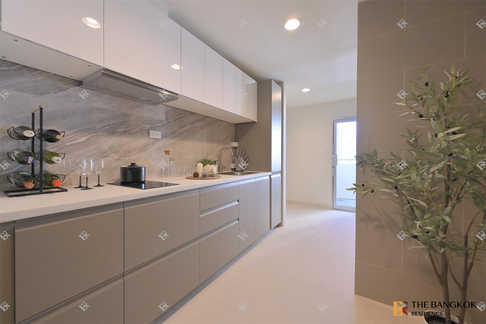Waterford Diamond Room available, ready to move in