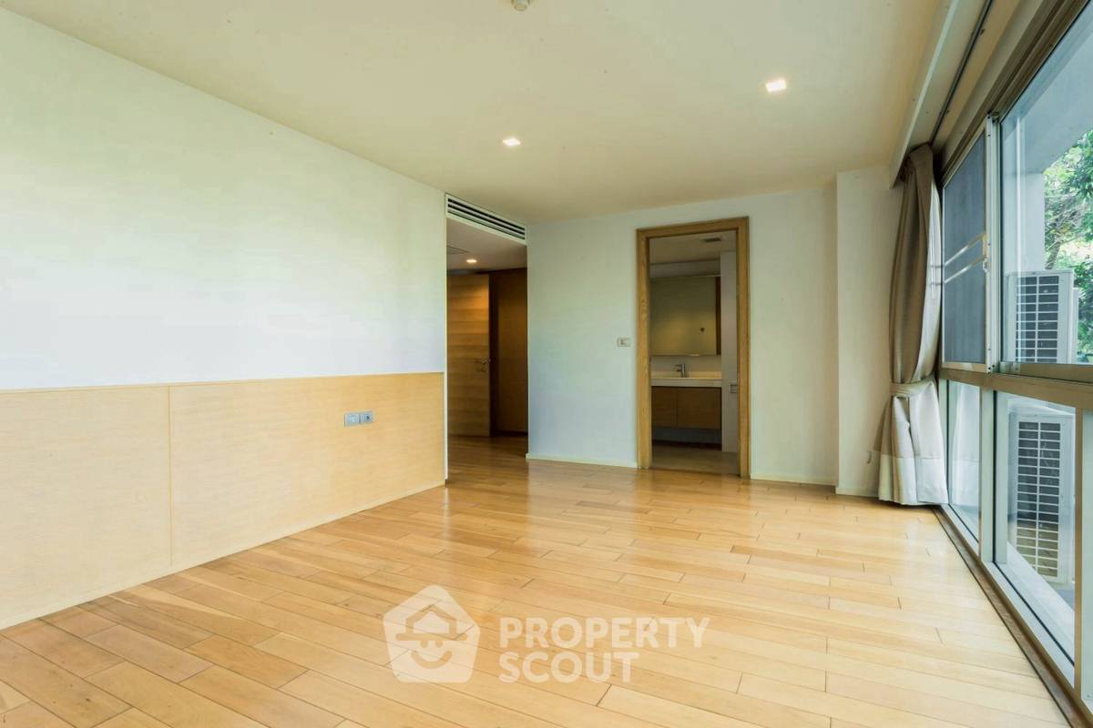 รูป คอนโด 4-ห้องนอน ที่ ไฟคัส เลน คอนโดมิเนียม ใกล้ BTS พระโขนง (ID 3028834) - รูปที่ 11/16