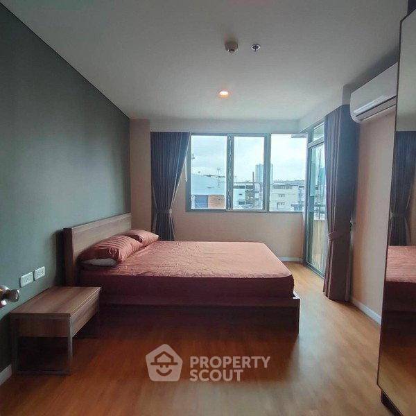picture Spacious 3-BR 115 Sqm Siamese Nang Linchee Condo For Sale (ID 2918506) - 3/8