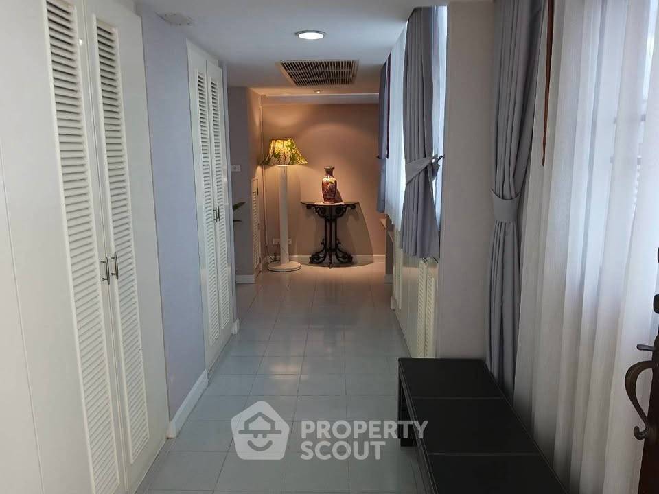 รูป ห้องใหญ่ 2 ห้องนอน 142 ตร.ม. Supalai Place Sukhumvit 39 ใกล้ BTS พร้อมพงษ์ (ID 3313009) - รูปที่ 9/47