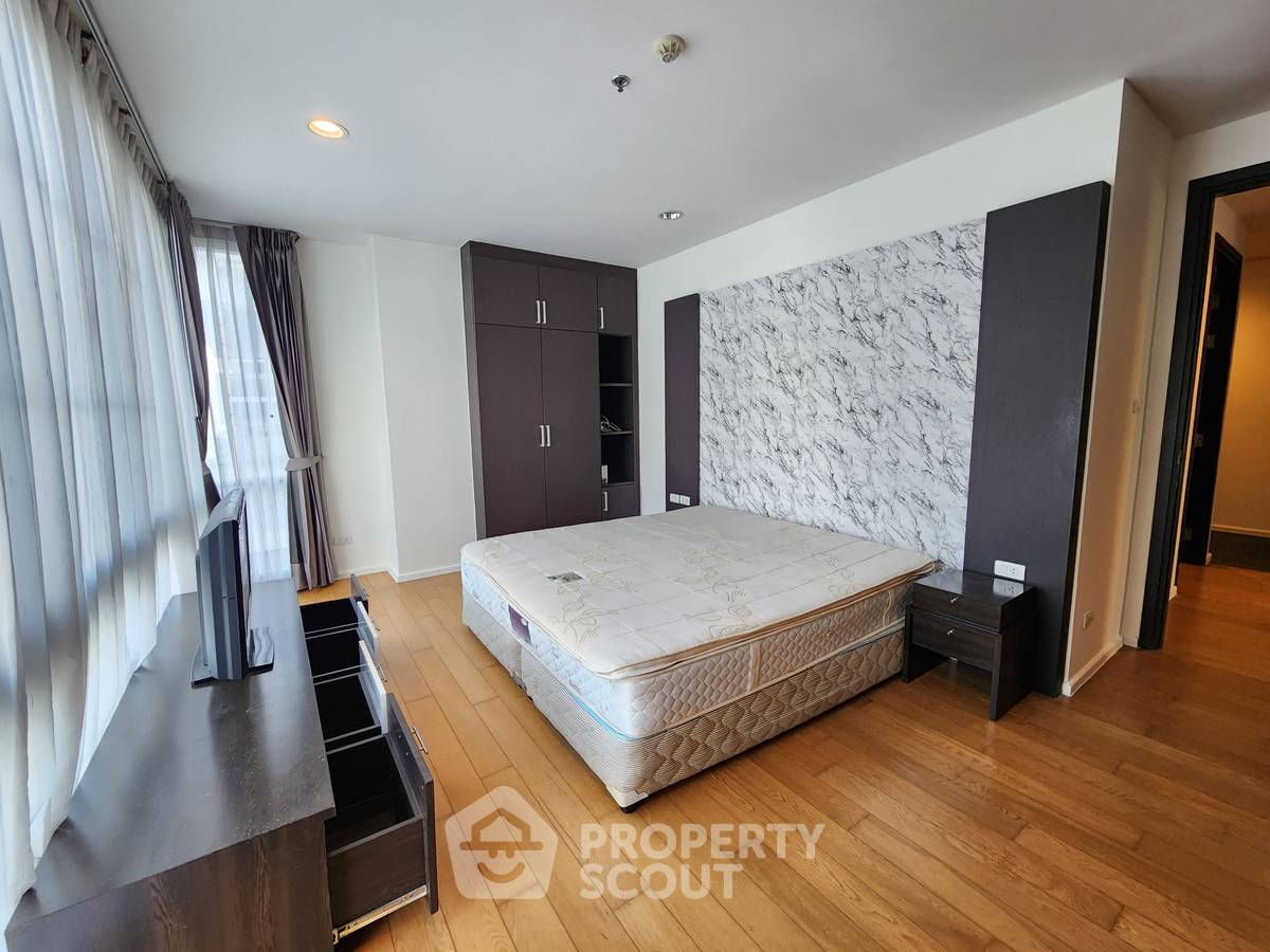 picture Spacious 2-BR 113 Sqm At Villa Sikhara Condominium, Phrom Phong (ID 1630733) - 3/14