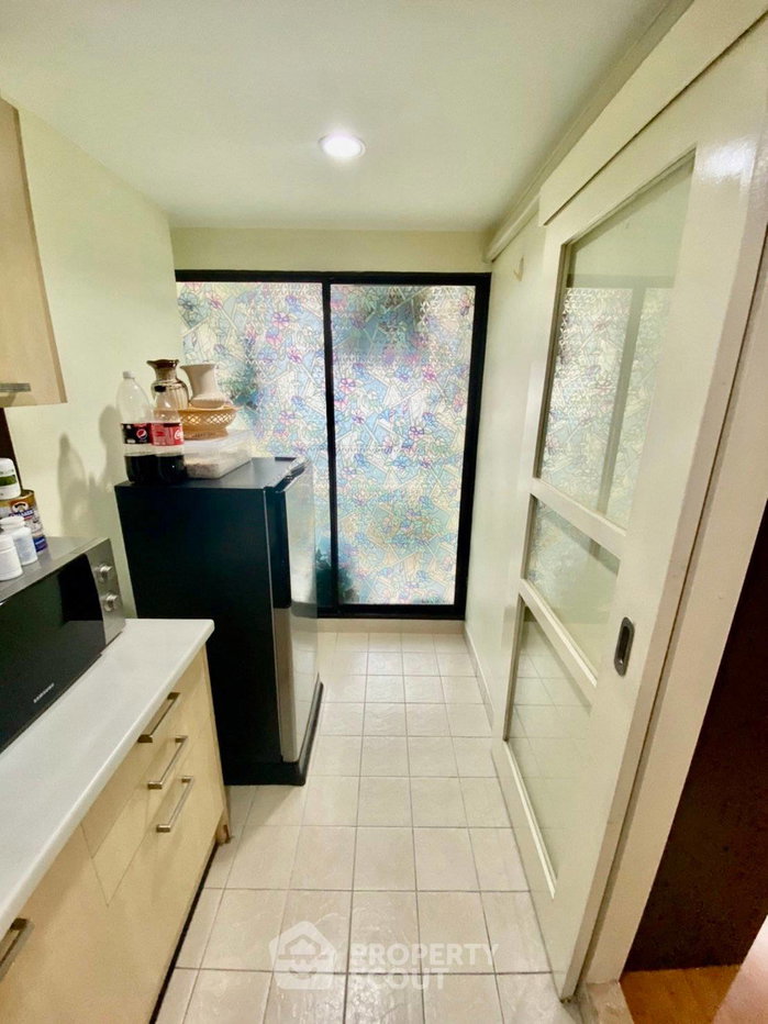 picture 2-BR Condo at Lumpini Ville Phahol-Suthisarn near BTS Saphan Khwai (ID 2838281) - 8/8