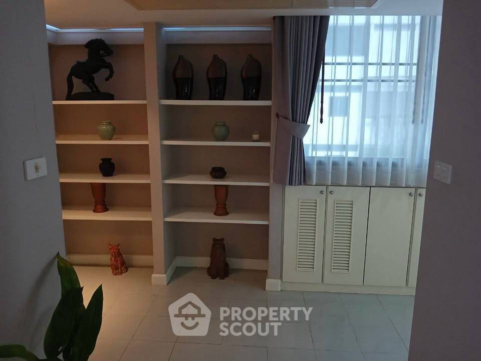 รูป ห้องใหญ่ 2 ห้องนอน 142 ตร.ม. Supalai Place Sukhumvit 39 ใกล้ BTS พร้อมพงษ์ (ID 3313009) - รูปที่ 38/47