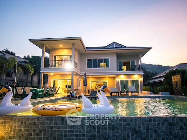 picture 330 Sqm 4-BR Pet-Friendly SeaRidge Hua Hin Condo (ID 1750614) - 13/22