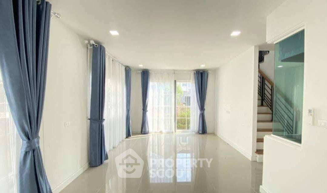 รูป บ้าน 4-ห้องนอน ที่ กลเด้น นีโอ 2 รามอินทรา-วงแหวน ใน ท่าแร้ง (ID 3309838) - รูปที่ 8/14