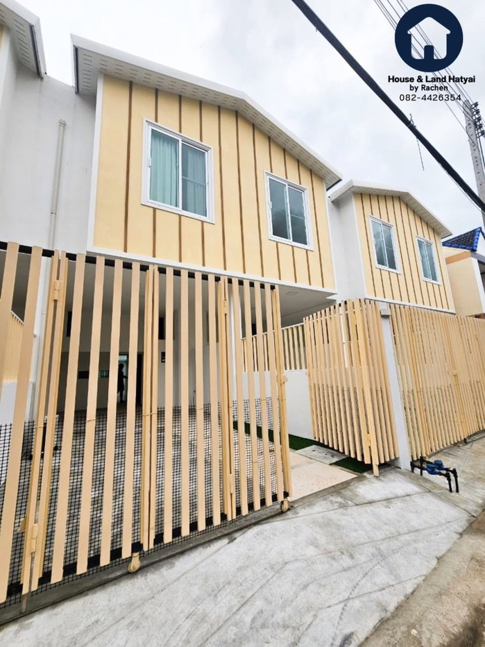 picture For rent 2.5-storey house, Minimal Japanese Loft, 3 bedrooms - 1/18