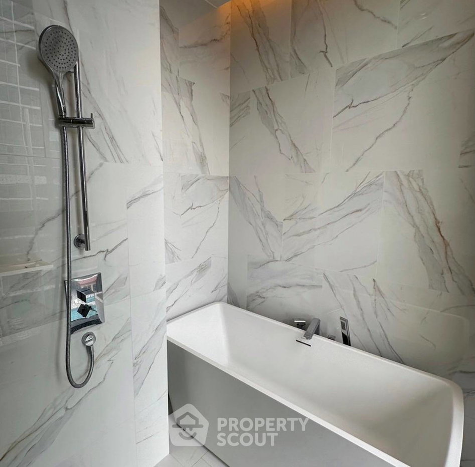 รูป คอนโดชั้น 16 ขนาด 1 ห้องนอน The Reserve Sathorn ใกล้ BTS ศาลาแดง (ID 3309550) - รูปที่ 4/4