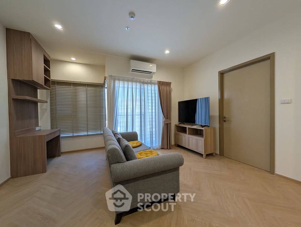 รูป คอนโด 1-ห้องนอน ที่ ณ รีวา เจริญนคร ใกล้ BTS โพธิ์นิมิตร (ID 3311896) - รูปที่ 3/10