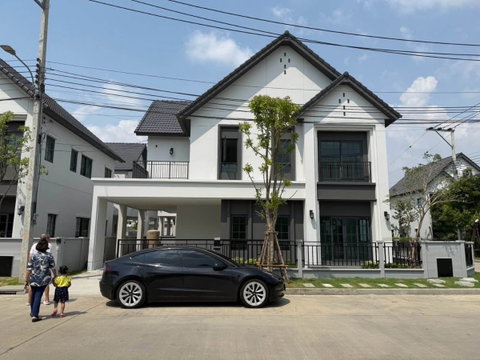 House for Rent: Luxury 2-Story House at Centro Bangna (Phase 2) Prime location near Mega Bangna