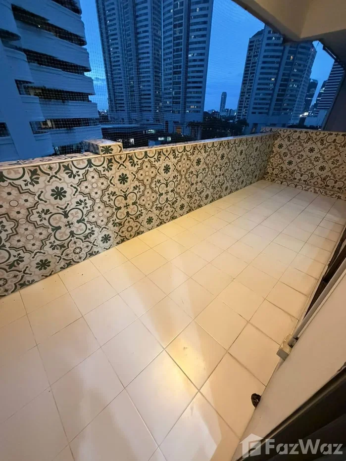 รูป คอนโดให้เช่า 4 ห้องนอน ในโครงการ รีเยนซี่ คอร์ท 6776741 - รูปที่ 12/38