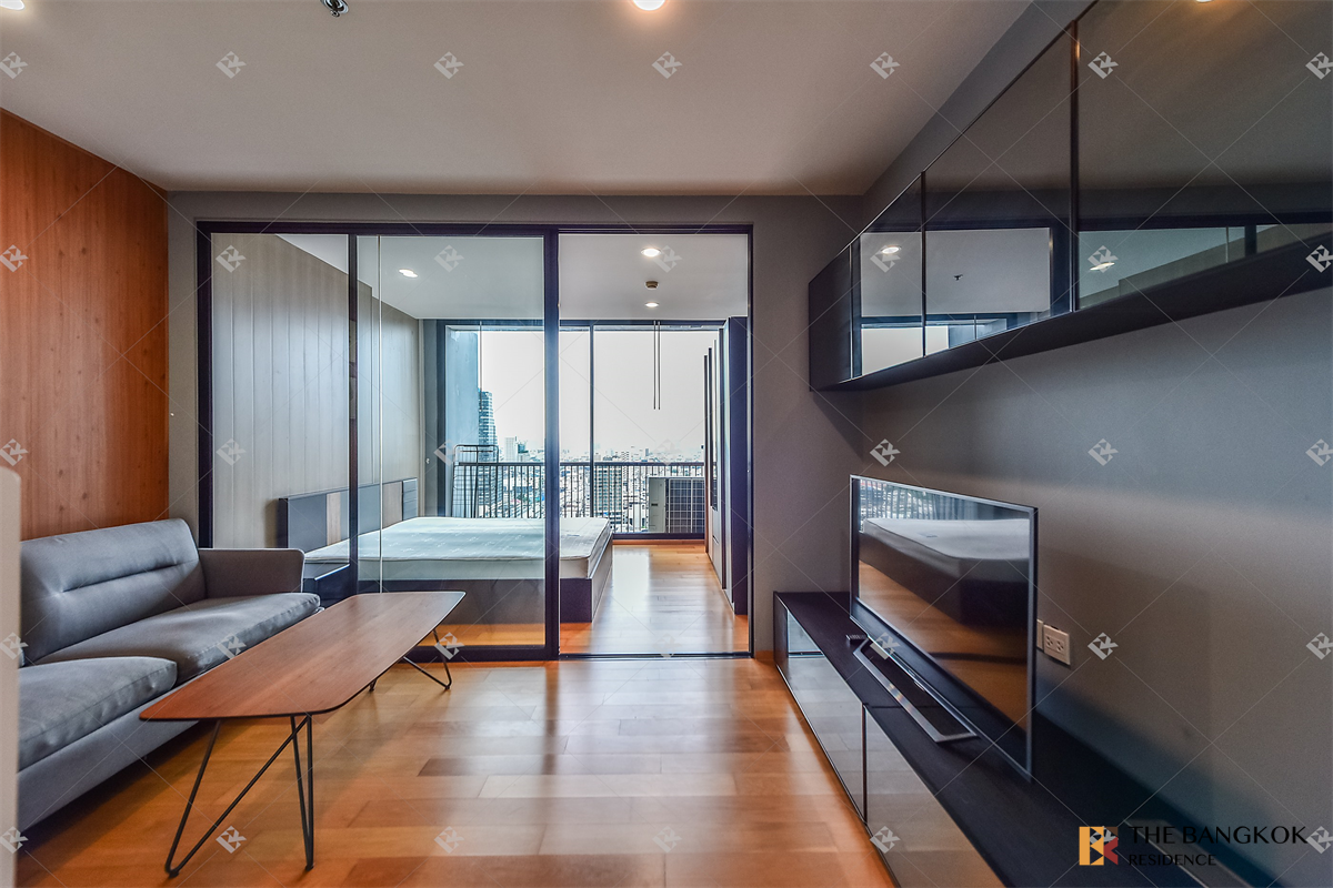 picture Noble Revo Silom Move-in Ready, Just Bring Your Stuff near BTS Surasak - 9/10