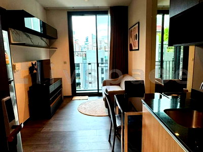 Condos for rent : ▚ L04C0Dツ FOR RENT EDGE Sukhumvit 23 1 Bed 33sqm Corner Unit Newly Renovated Fully Furnished Great Value Prime Asok✨