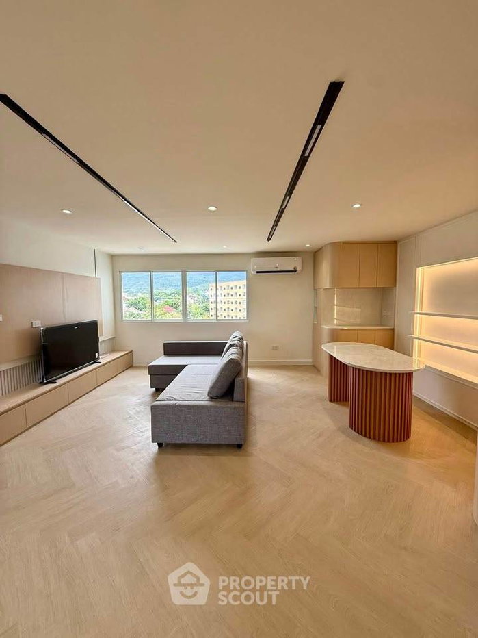 picture 2-BR Condo at Thaweephol Tower in Chang Phueak (ID 3313216) - 3/9