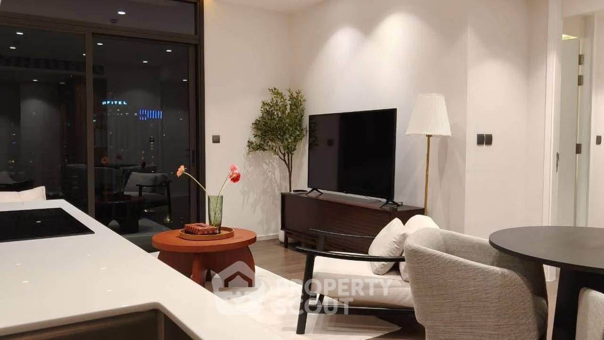 picture 27th-Floor 2-BR Muniq Sukhumvit 23, 100m To MRT Sukhumvit (ID 3312154) - 2/22