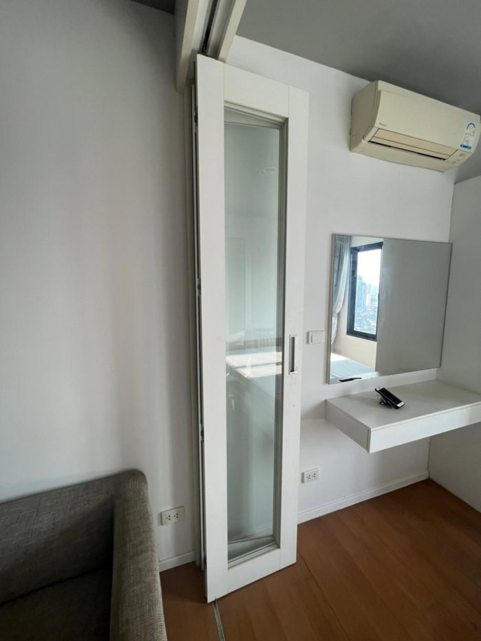 picture Shock price for rent at Blocs 77 - 5/6