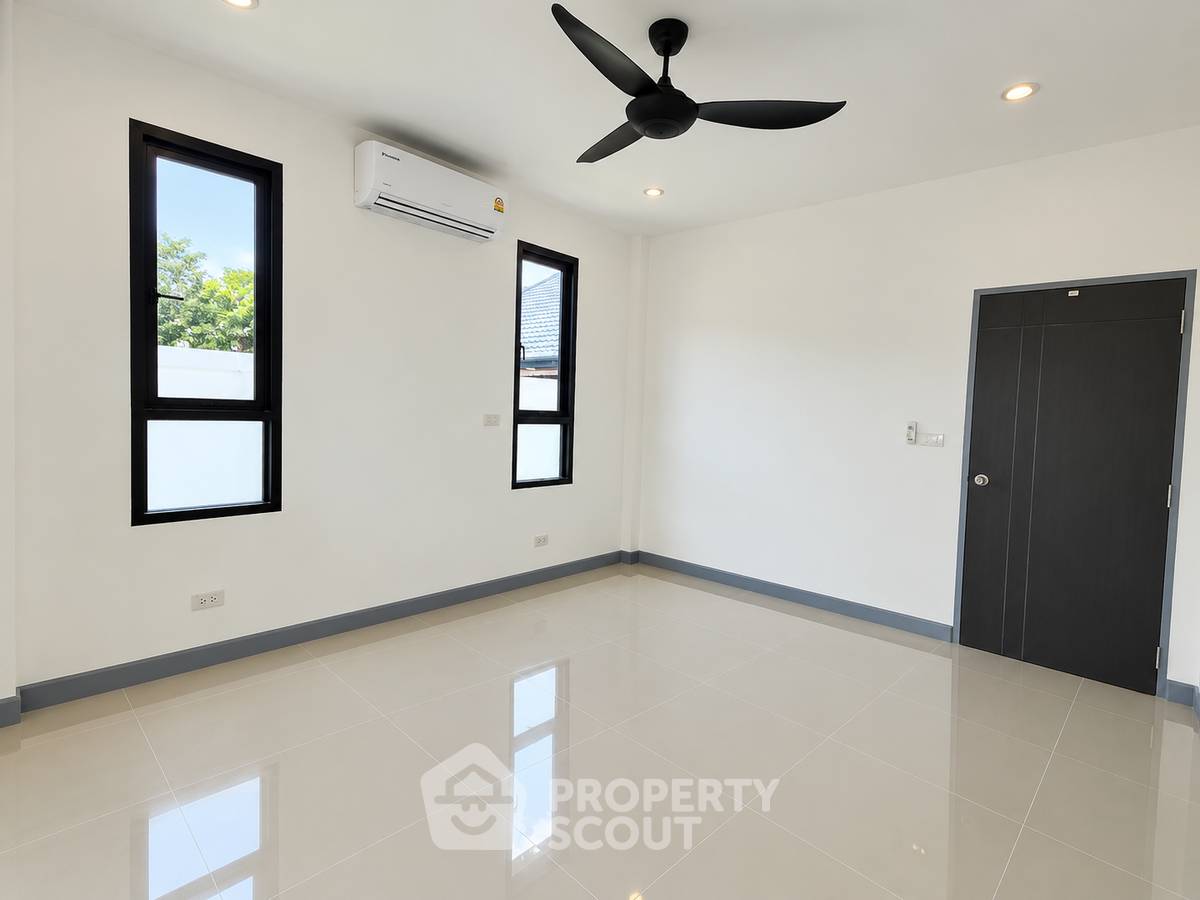 รูป วิลล่า 3-ห้องนอน ที่ มิล พูล วิลล่า หัวหิน ใกล้ เมืองหัวหิน (ID 3312695) - รูปที่ 3/12