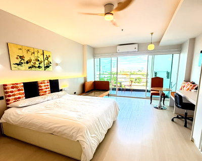 Condos for sale : Studio Condo for Sale View Talay 5D Jomtien Pratumnak Pattaya