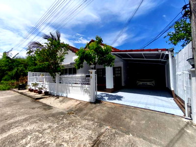 Houses for rent Chiang Mai : House for Rent near 89 Plaza & International Schools | Saraphi, Chiang Mai