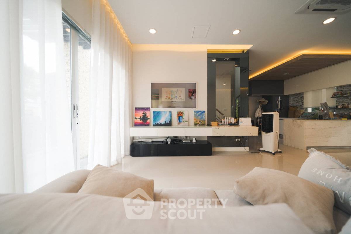 รูป บ้านเดี่ยว 4 ห้องนอน Grand Bangkok Boulevard Rama 9-Srinagarindra (ID 3306460) - รูปที่ 2/3