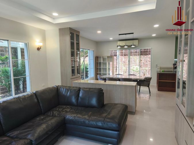 ให้เช่าทาวน์โฮม 3 ห้องนอน 310 ตร.ม. 74 ตร.ว. บ้านกลางกรุง เดอะ รอยัล เวียนนา รัชวิภา - รัชดาภิเษก