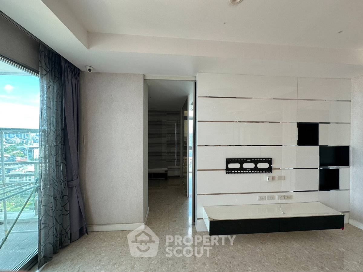 รูป คอนโด 168 ตร.ม. 3 ห้องนอน ชั้น 18 Nusasiri Grand Condominium ใกล้ BTS เอกมัย (ID 3310865) - รูปที่ 6/27