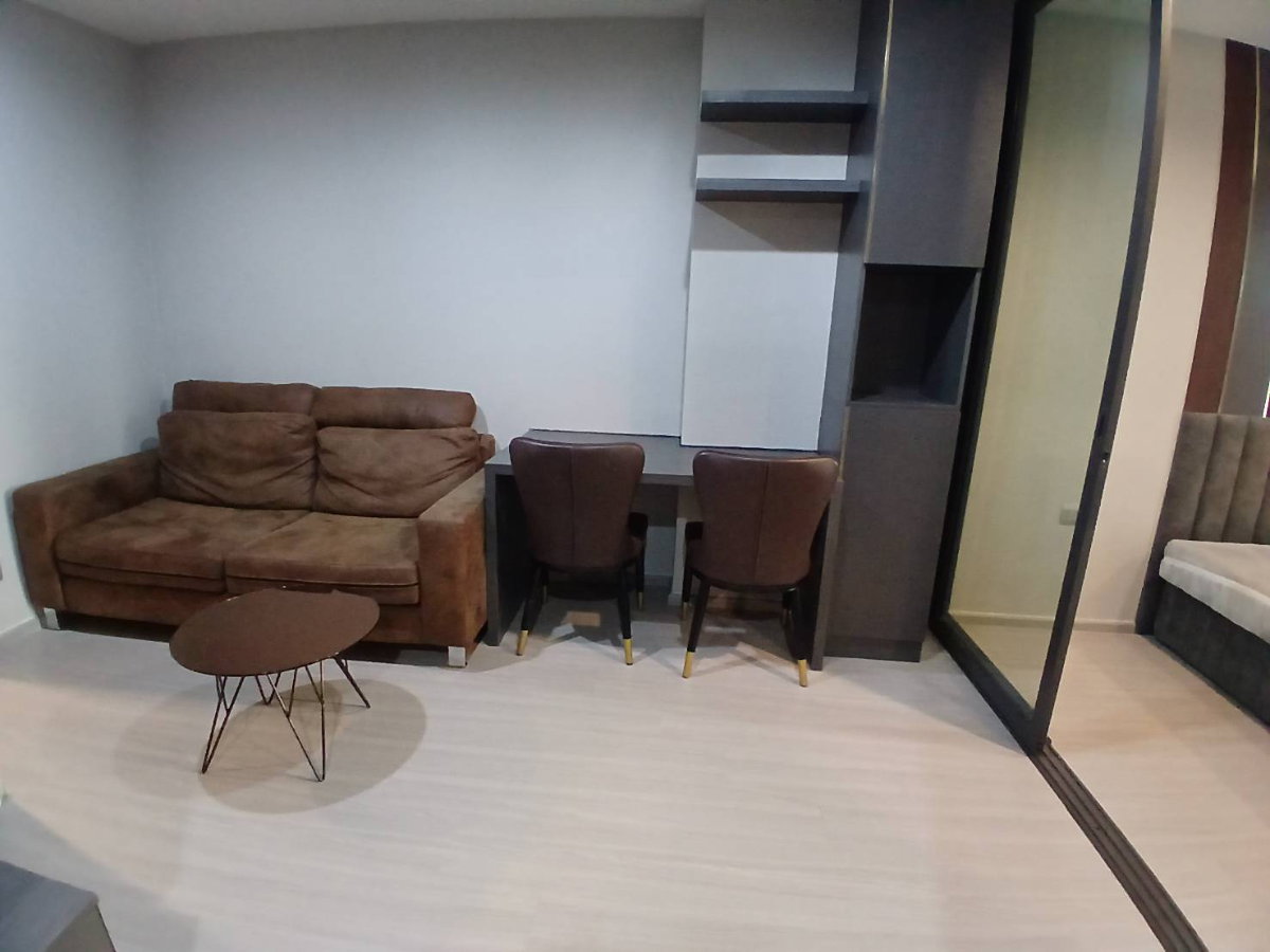 picture For rent, Life Ladprao Cond  35 sqm.Call  099-998-3897 - 4/18