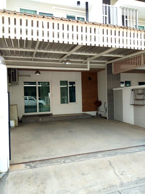 Townhouses for rent Macro Chiang Mai : 🏡✨ A9-T0271 | Two-Storey Corner Townhome for Rent Near Central Chiang Mai Airport | 3 Bedrooms | THB 18,000/Month ✨🏡