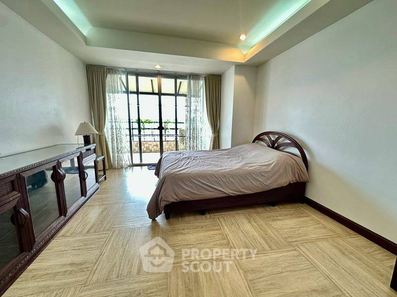 รูป คอนโด 2 ห้องนอน ขนาด 180 ตร.ม. Rama Harbour View Condominium (ID 3229712) - รูปที่ 2/13