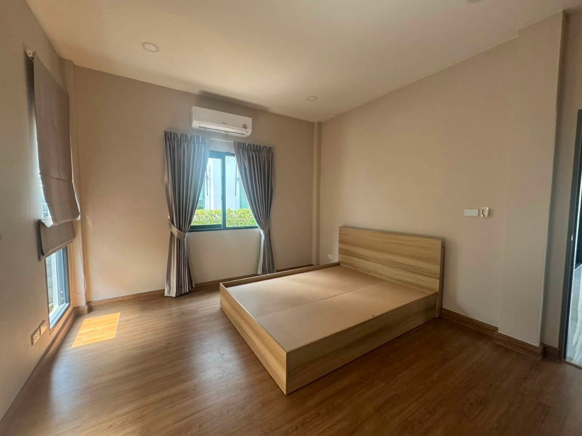 รูป ให้เช่าบ้านเดี่ยว The City Sukhumvit–Onnut | บ้านแปลงมุม | 252 ตร.ม. | 4 ห้องนอน 5 ห้องน้ำ - รูปที่ 10/12