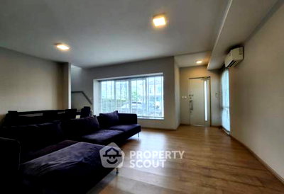 Houses for rent Raffles International College : 2-BR House at Anya Bangna-Ramkhamhaeng 2 in Dokmai (ID 3306506)