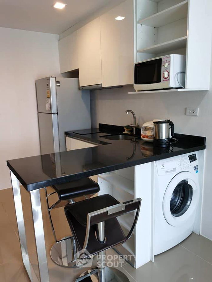 picture Great Value 1-BR at Mirage Sukhumvit 27 Near BTS Asoke (ID 469888) - 4/9