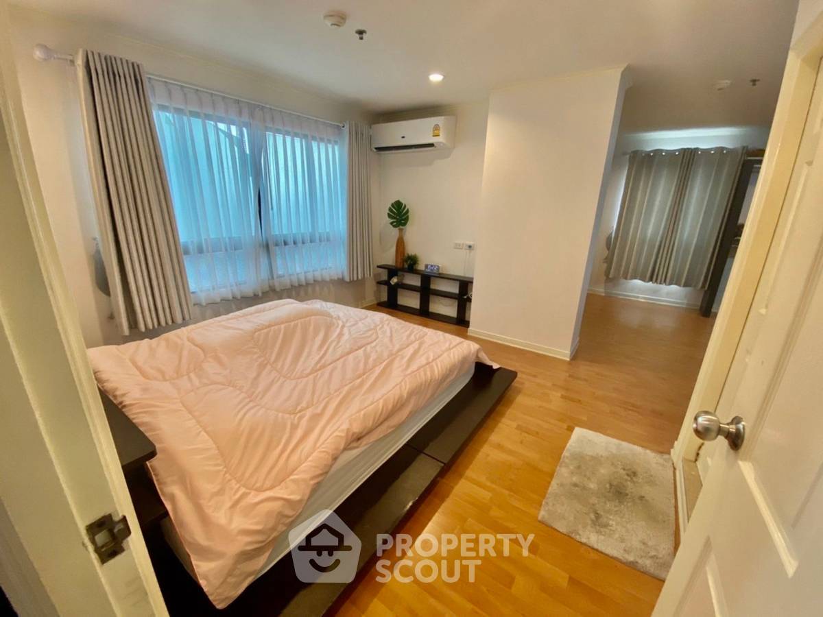 picture 2-BR Condo at Lumpini Ville Phahol-Suthisarn near BTS Saphan Khwai (ID 2838281) - 3/8
