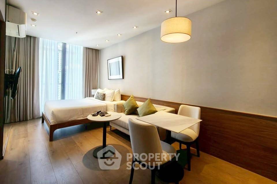 picture Studio Condo at Park Origin Phrom Phong near BTS Phrom Phong (ID 3312427) - 7/12