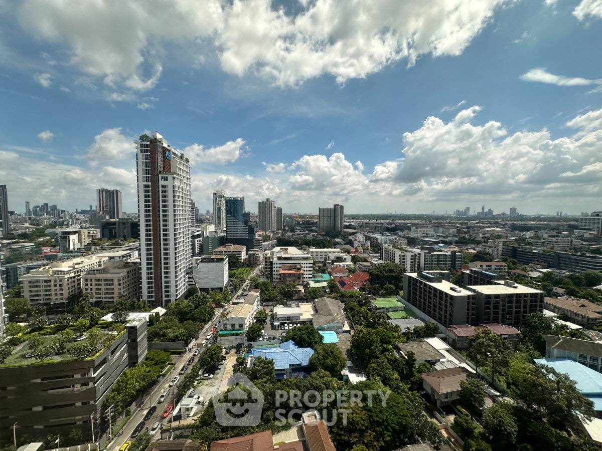 รูป คอนโด 168 ตร.ม. 3 ห้องนอน ชั้น 18 Nusasiri Grand Condominium ใกล้ BTS เอกมัย (ID 3310865) - รูปที่ 9/27