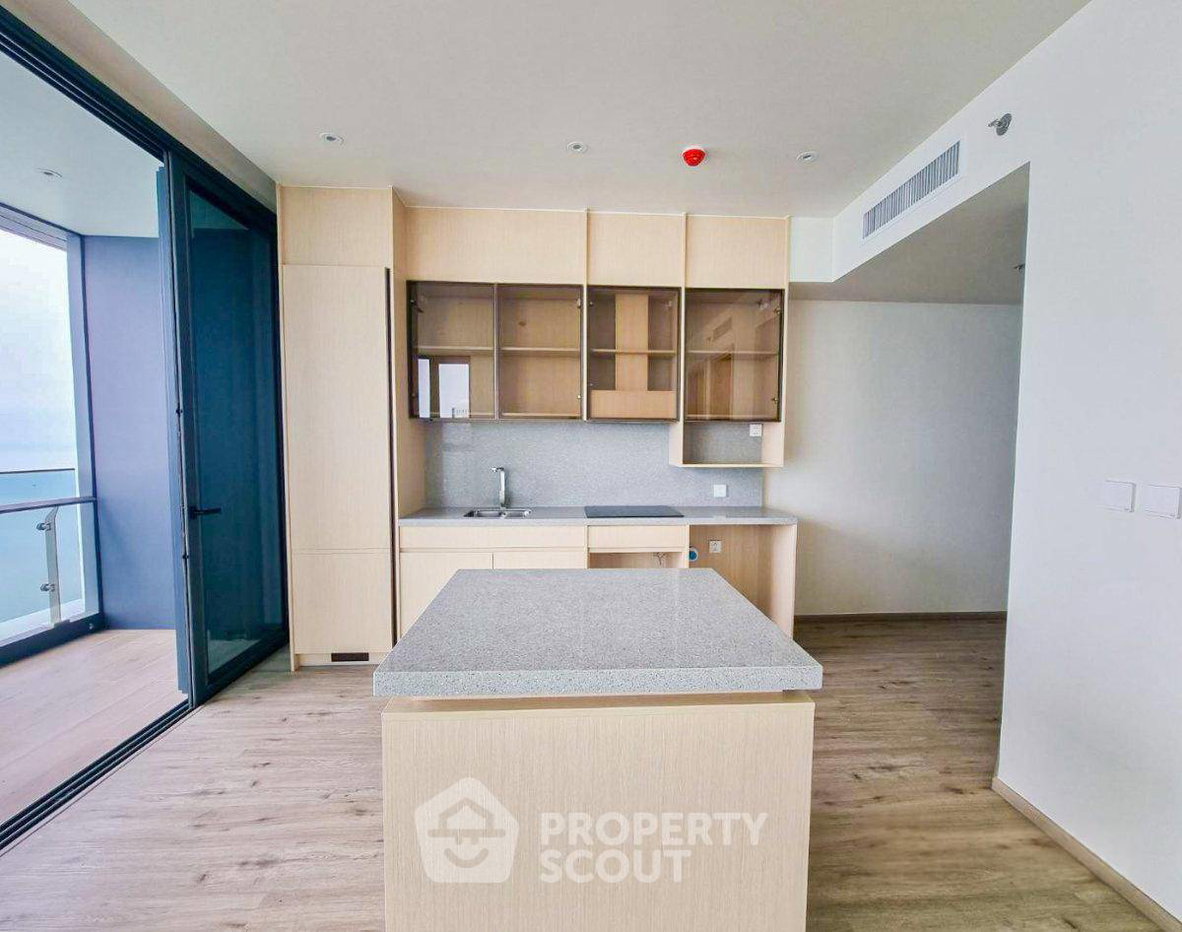 picture 41st-Floor 2-BR Condo, 80 Sqm At AROM WONGAMAT (ID 2876661) - 3/8