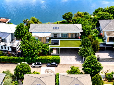 บ้านเดี่ยว ถนนรังสิต-ปทุมธานี : ขายบ้านริมทะเลสาบ Perfect Masterpiece Lakeside (297.6 ตร.ว.) บรรยากาศส่วนตัว สไตล์รีสอร์ท
